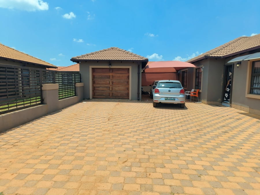 3 Bedroom Property for Sale in Ellaton North West